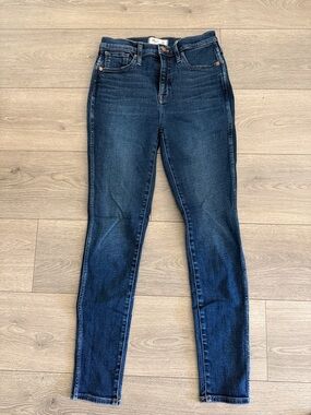 Madewell Dark Wash Skinny Jeans - size 26